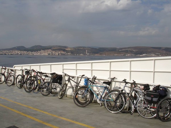 Τούρκοι ποδηλάτες στη Λέσβο