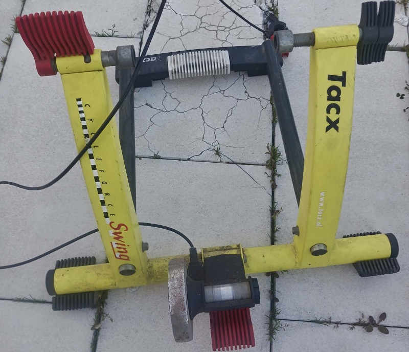 &Pi;&omega;&lambda;&epsilon;ί&tau;&alpha;&iota; &pi;&rho;&omicron;&pi;&omicron;&nu;&eta;&tau;ή&rho;&iota;&omicron; tacx