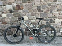 &Pi;&omega;&lambda;&epsilon;ί&tau;&alpha;&iota; &pi;&omicron;&delta;ή&lambda;&alpha;&tau;&omicron; &beta;&omicron;&upsilon;&nu;&omicron;ύ full suspension Lapierre Zesty
